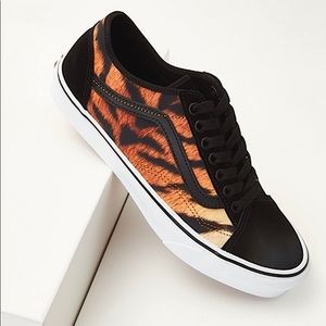 VANS Tiger Old Skool Tapered Sneakers BNWT